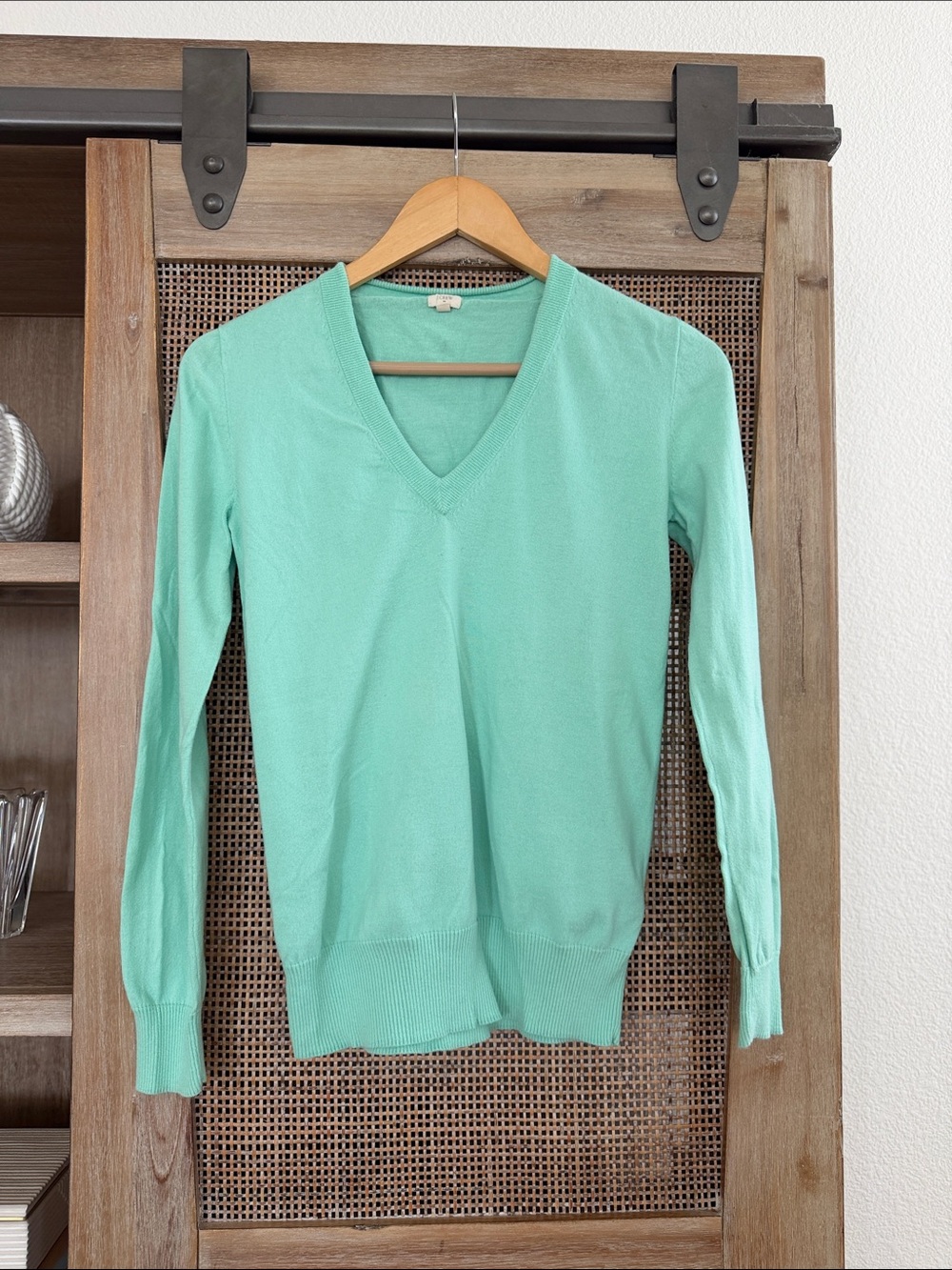 BUY 2 for $20📫 J. Crew Light Mint V-Neck Women's Sweater